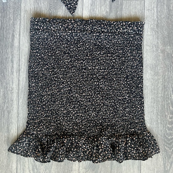 Blush j 2 piece smocked floral skirt set w matching multiway top. Size L - Picture 6 of 11